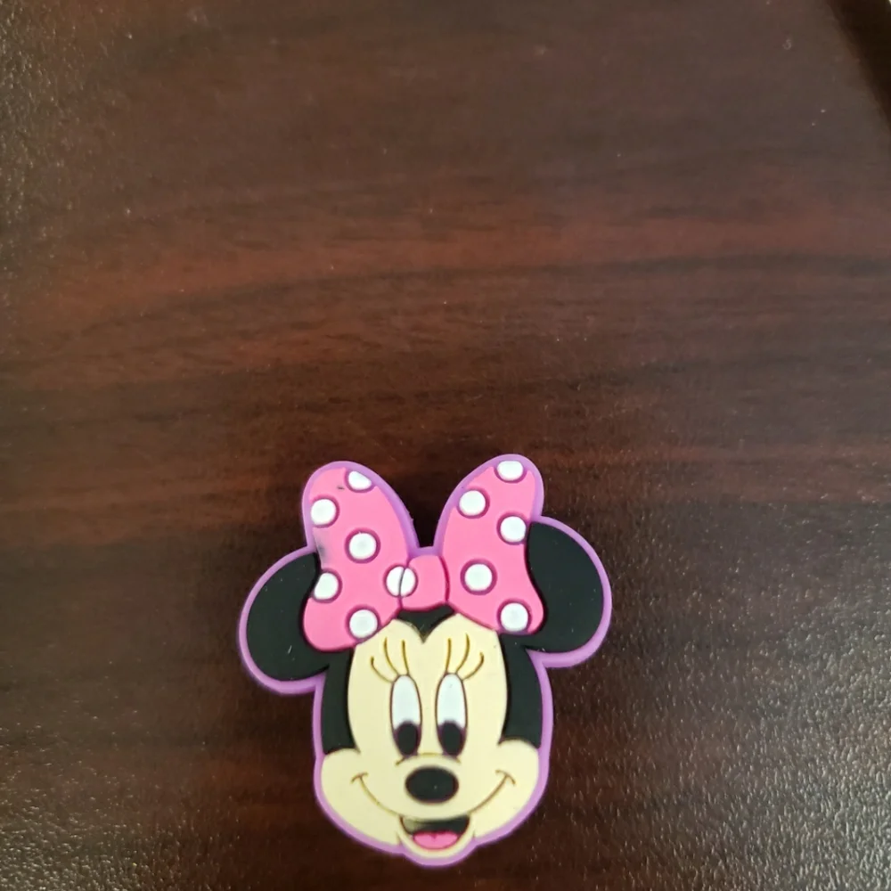 New Set of 8 Disney Shoe Charms
